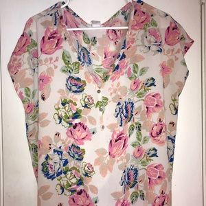 Floral short sleeve.